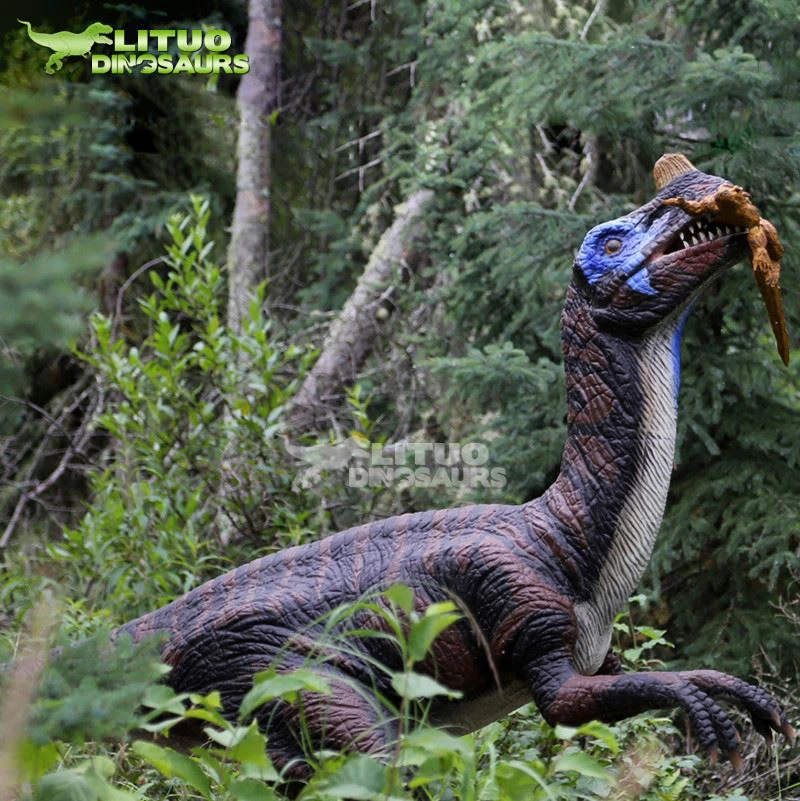 Animatronic Oviraptor